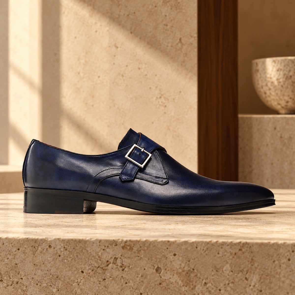 Pantofi de piele naturală monkstrap Treviso, de culoare bleumarin.
